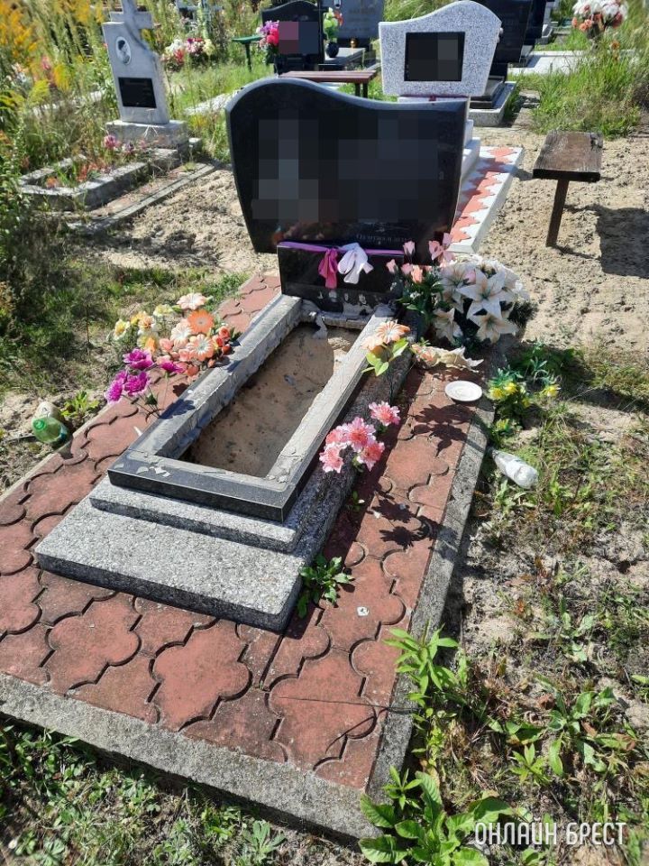 Вандализм в Бресте на Плоске?