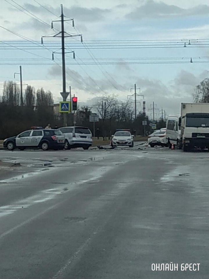 Читатель: Авария в Бресте с участием такси