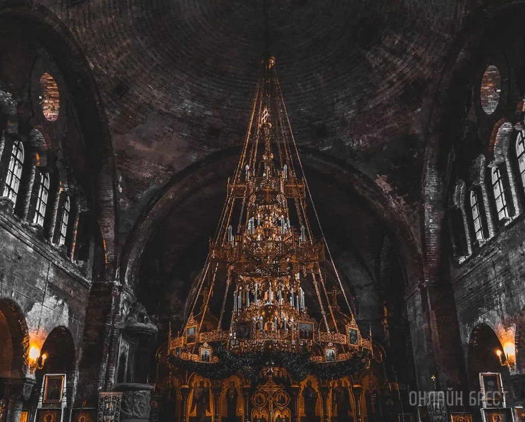 Читатель: Прогулялся по Брестской крепости и сделал немного красивых фотографий