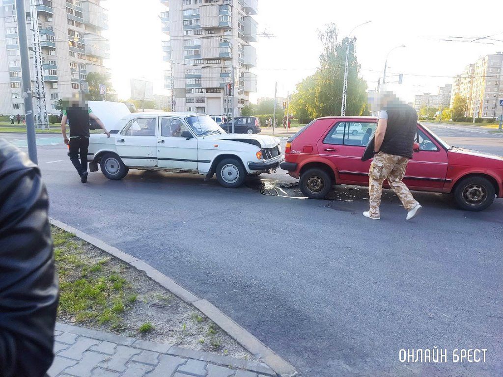 Читатель: На Востоке в Бресте произошло ДТП