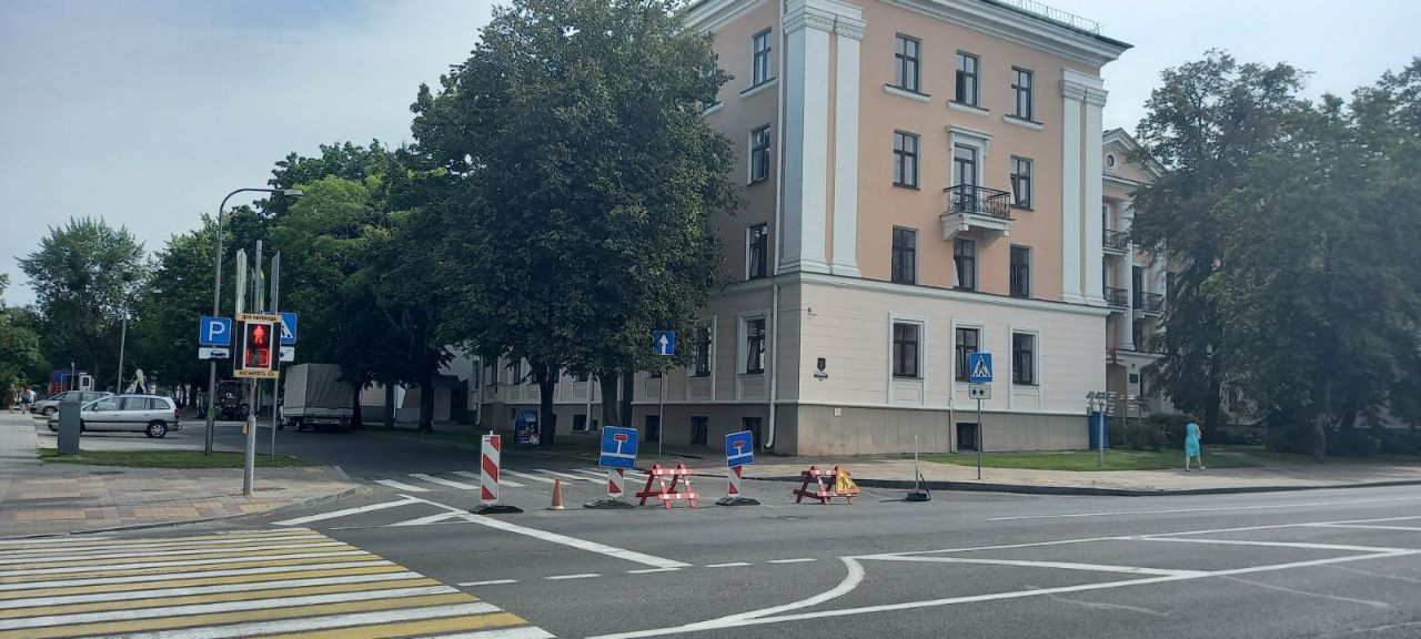 Поворот с улицы Ленина на Дзержинского временно закрыт
