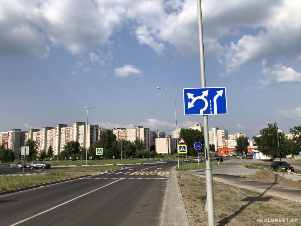 На Вульковском кольце в Бресте нанесли разметку и установили дорожные знаки