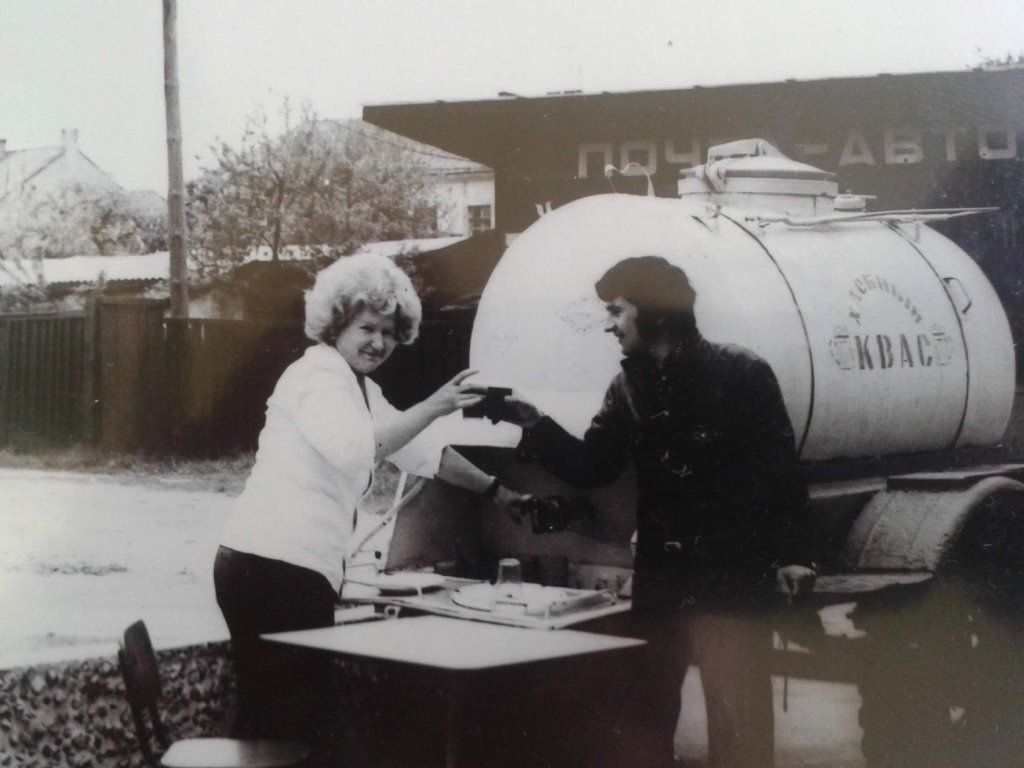 Квас в Бресте на пересечении улиц Советской и Будённого, 70-е гг.