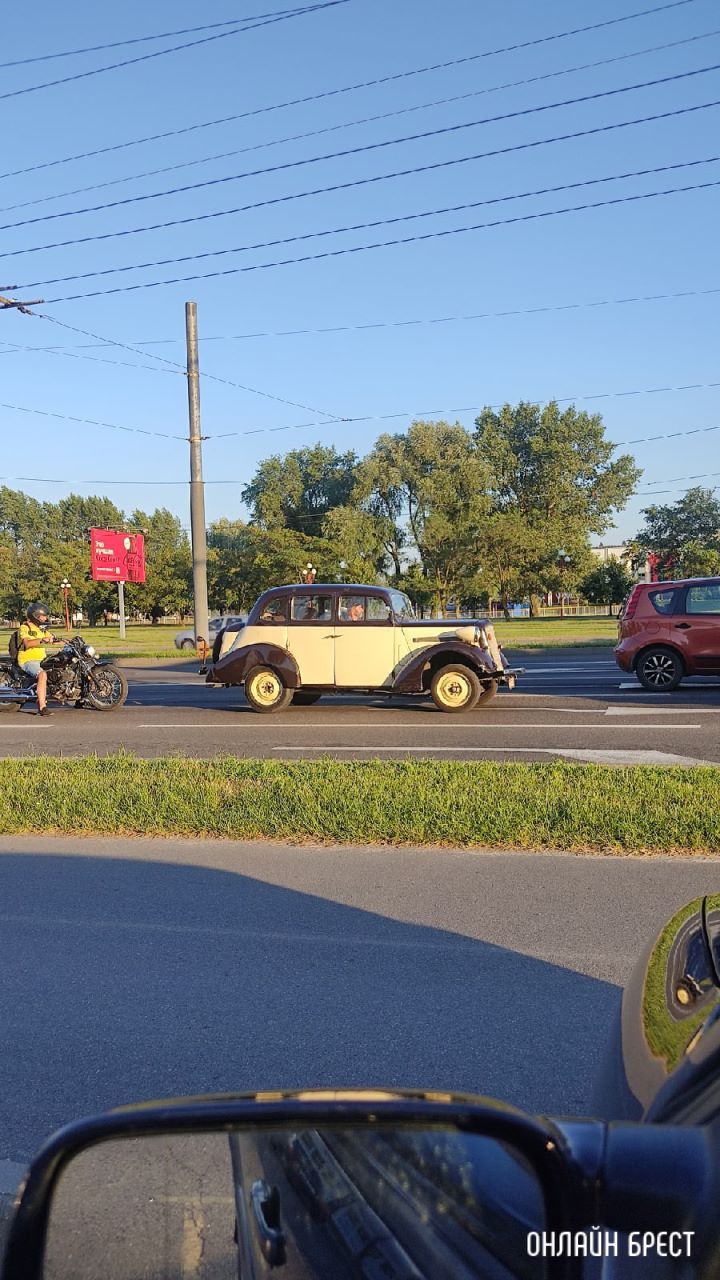Посмотрите, какой автомобиль был замечен в Бресте