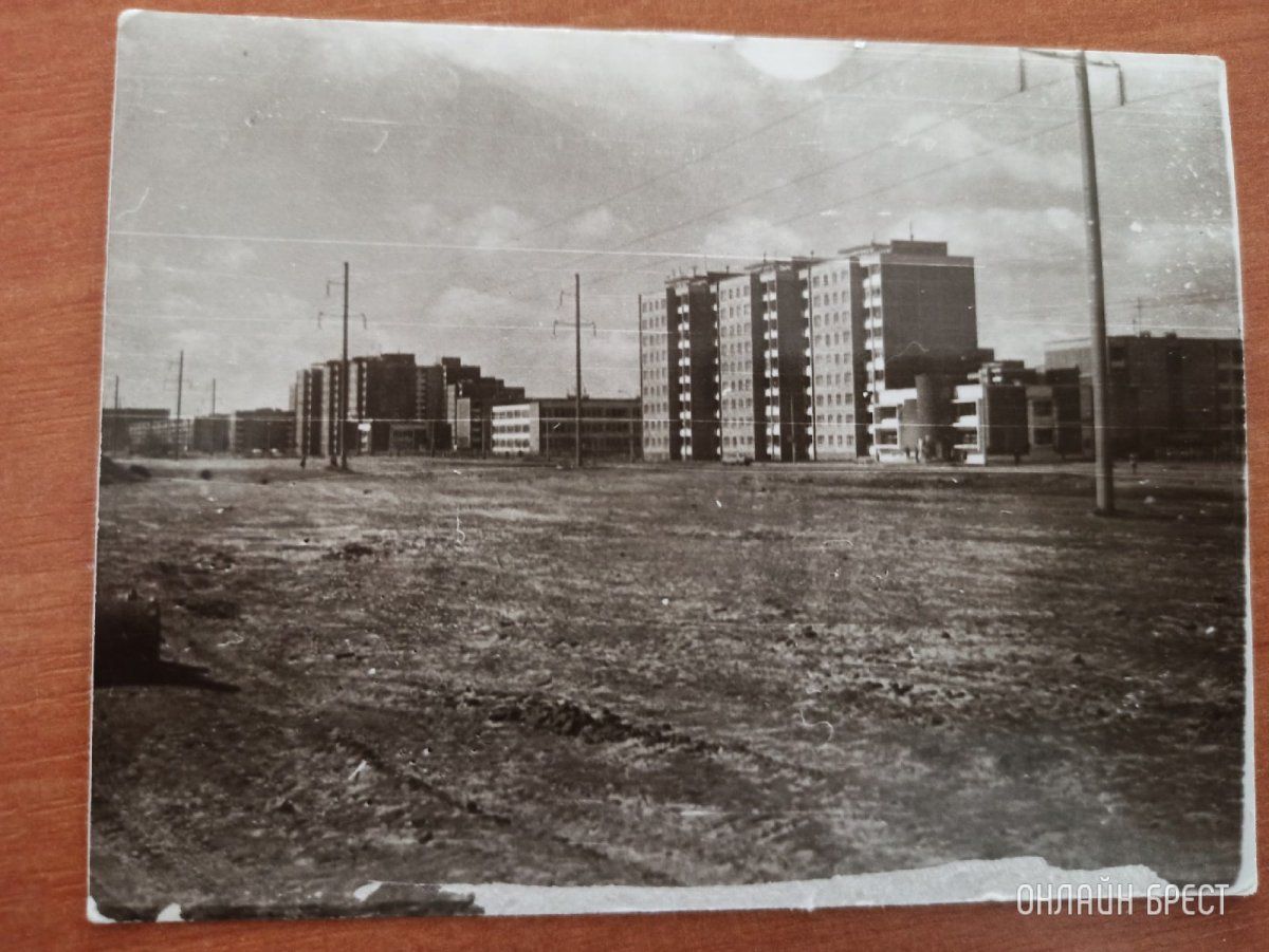 Читатель: Старые фотографии Бреста, м-н Восток