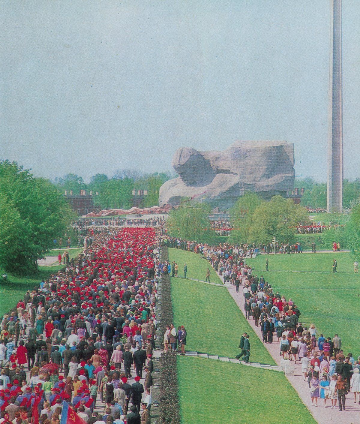 Читатель: Интересные старые фотографии Бреста. Площадь Ленина и Брестская крепость