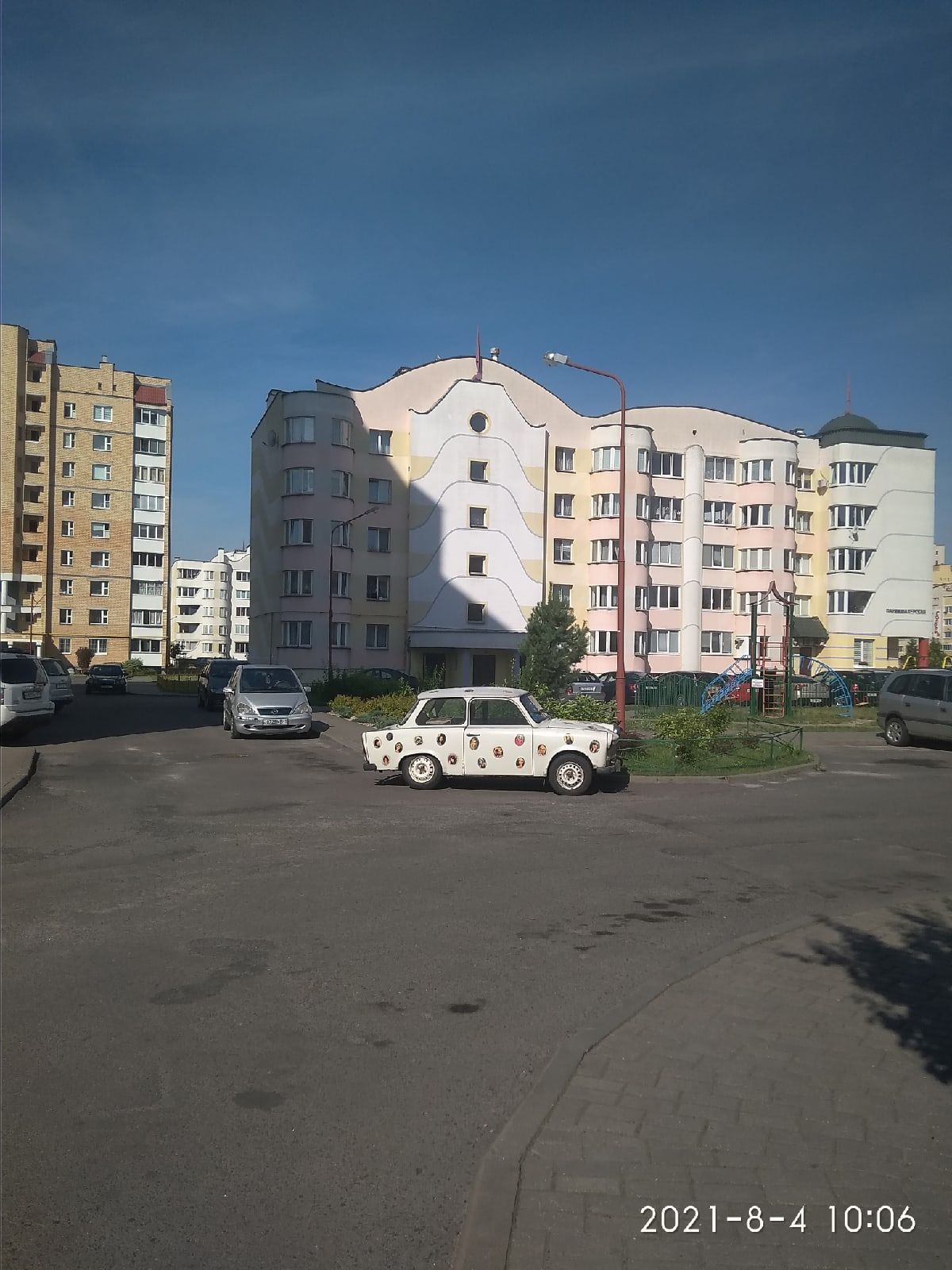 Посмотрите, какой автомобиль ездит по Бресту