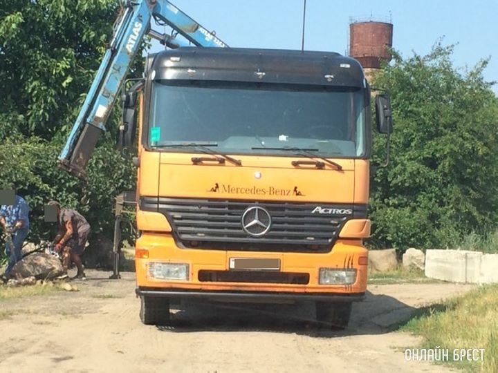 Перекрыли дорогу