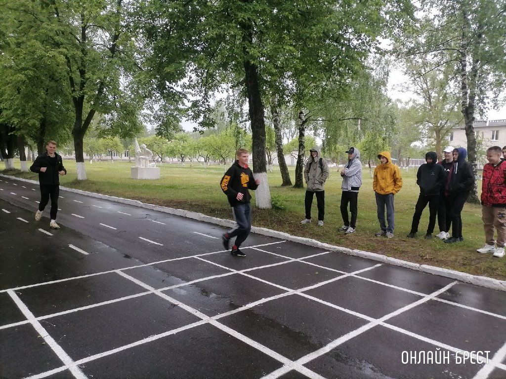 Читатель:  Проведены занятия по боевой подготовке