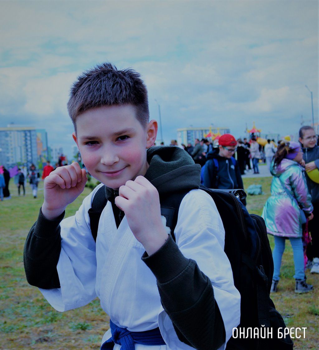 Читатель: Сегодня в Бресте на празднике «Дети нового 1000-летия»