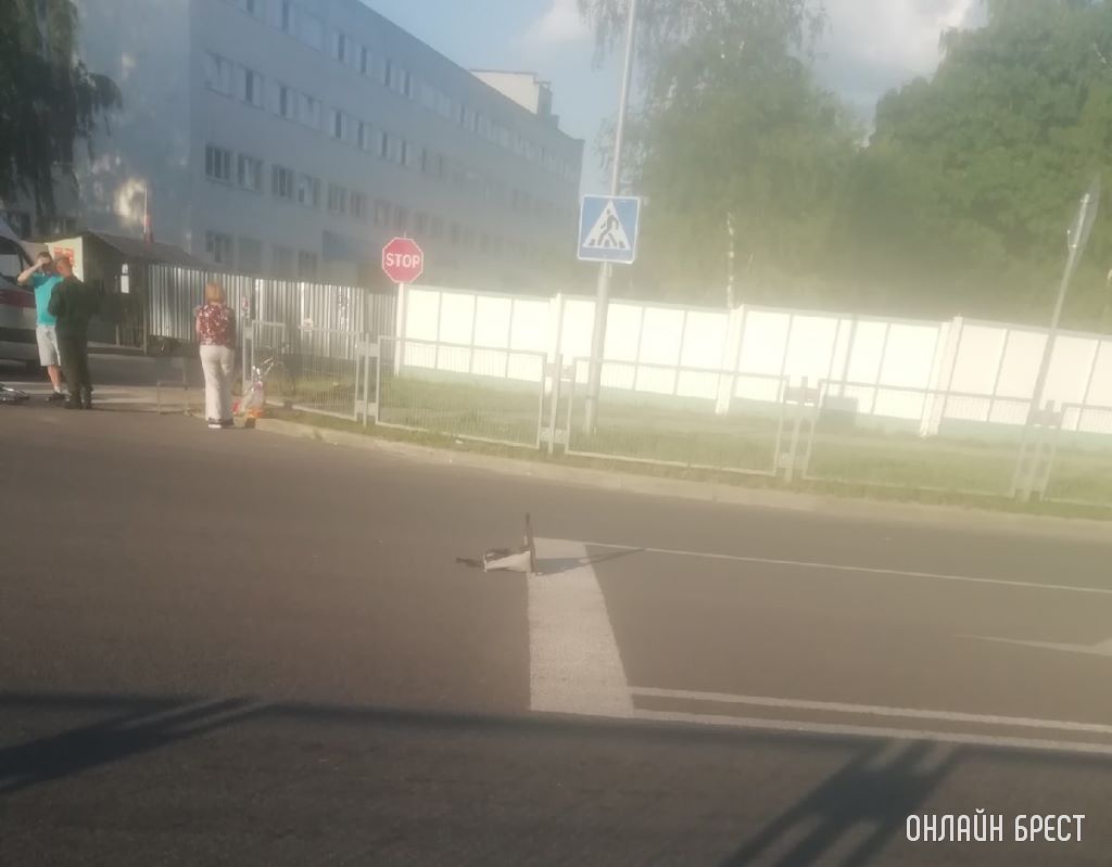 В Бресте на ул. Рокоссовского сбили велосипедистку