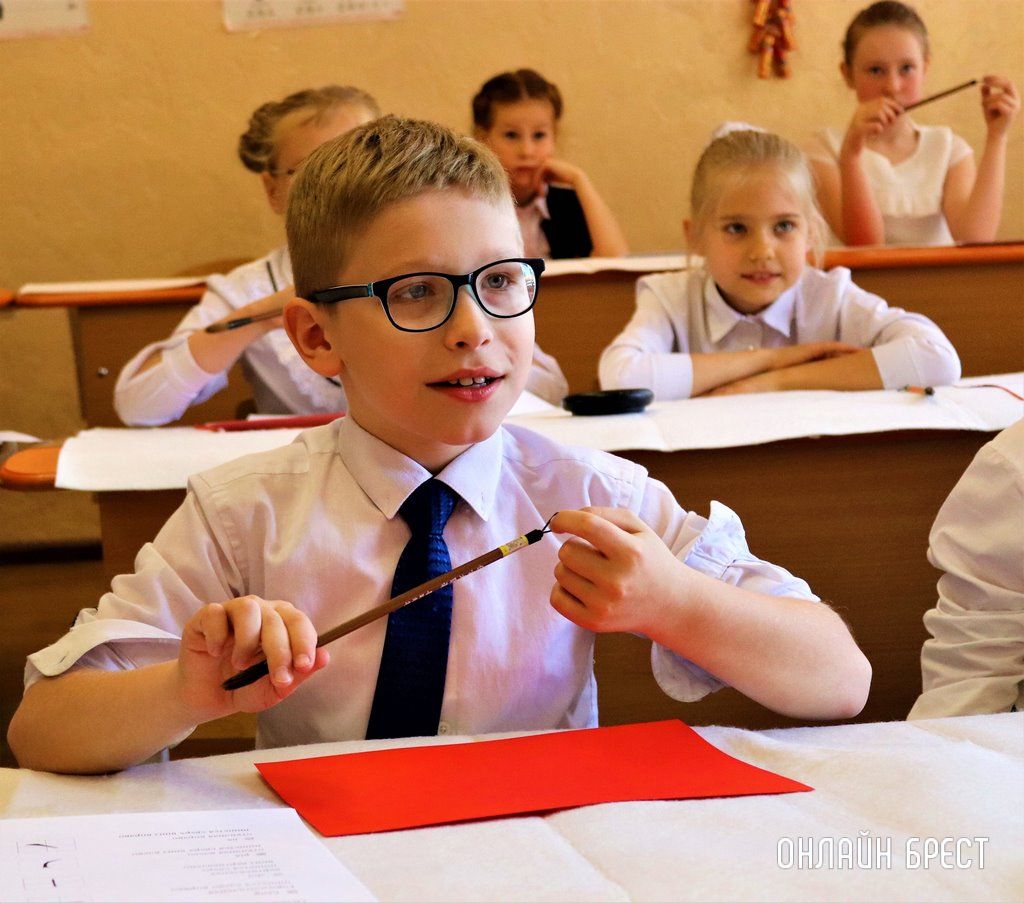 Читатель: Мастер-класс по китайскому письму в Центре изучения китайского языка и культуры средней школы № 28 г. Бреста