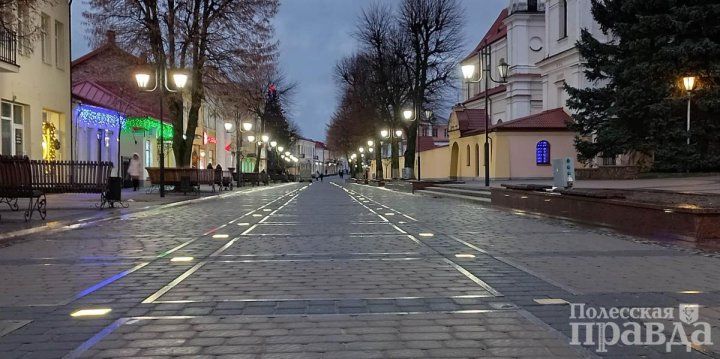 Посмотрите, как Пинск принарядился к праздникам