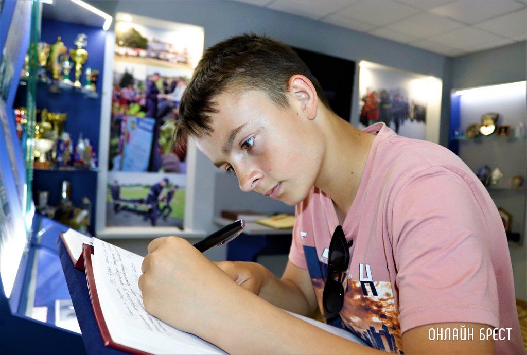 Читатель: В историко-демонстрационном зале УВД Брестского облисполкома