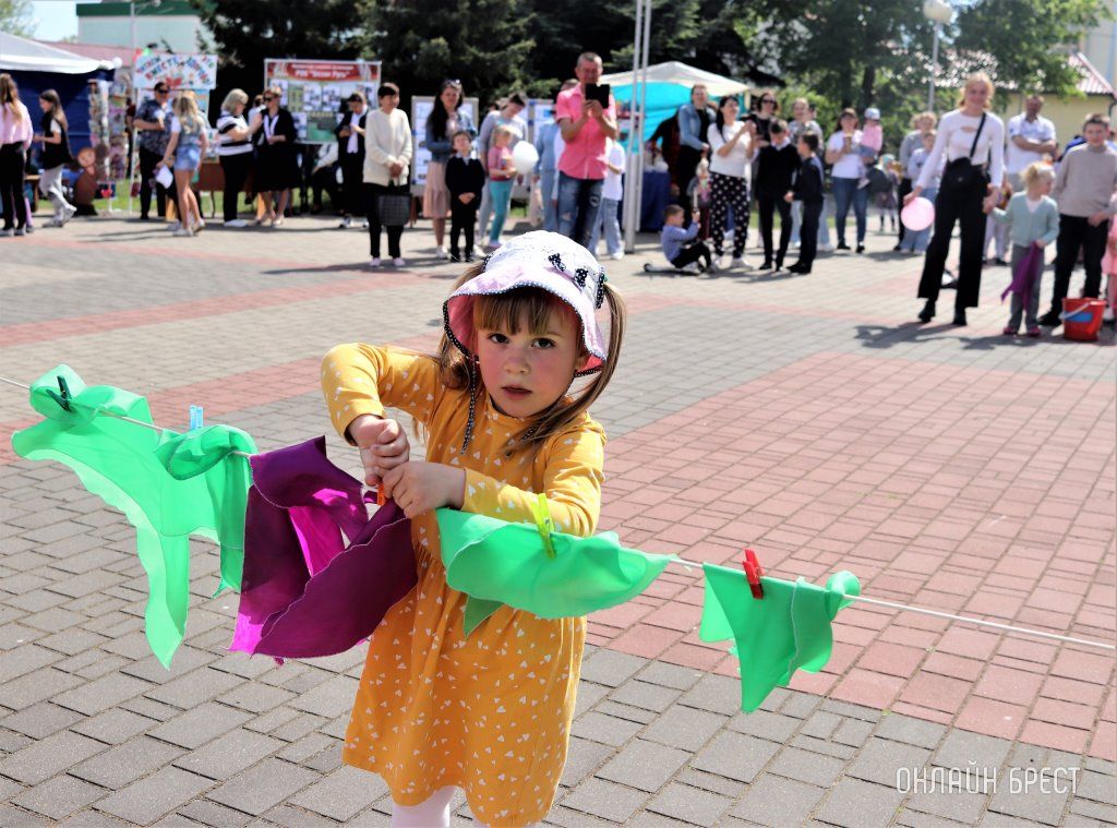 Читатель: На фестивале семей «Семьи за мир и созидание!» в Малорите: ярко, активно и с настроением!