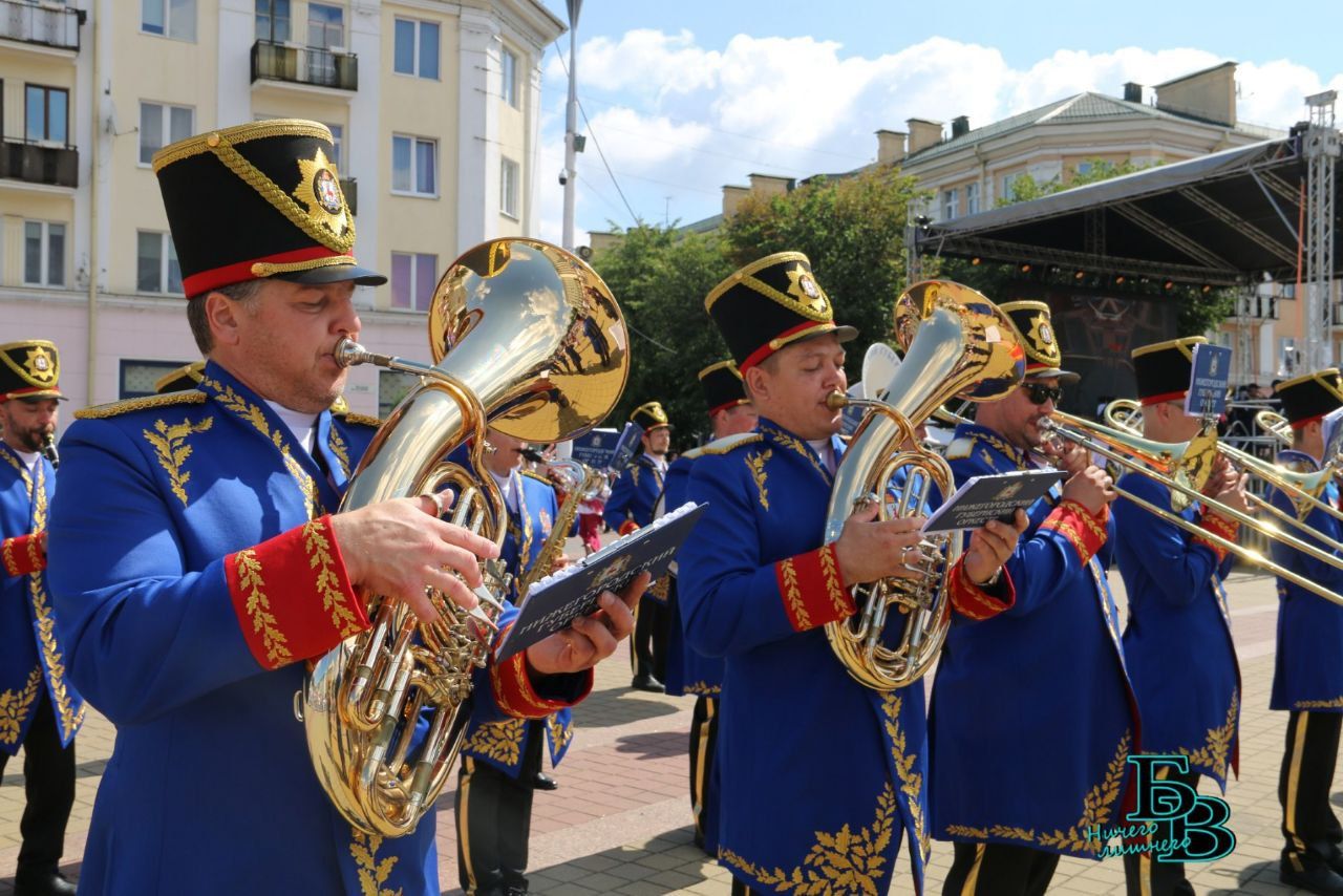 Парад оркестров. Сегодня на Ленина в Бресте