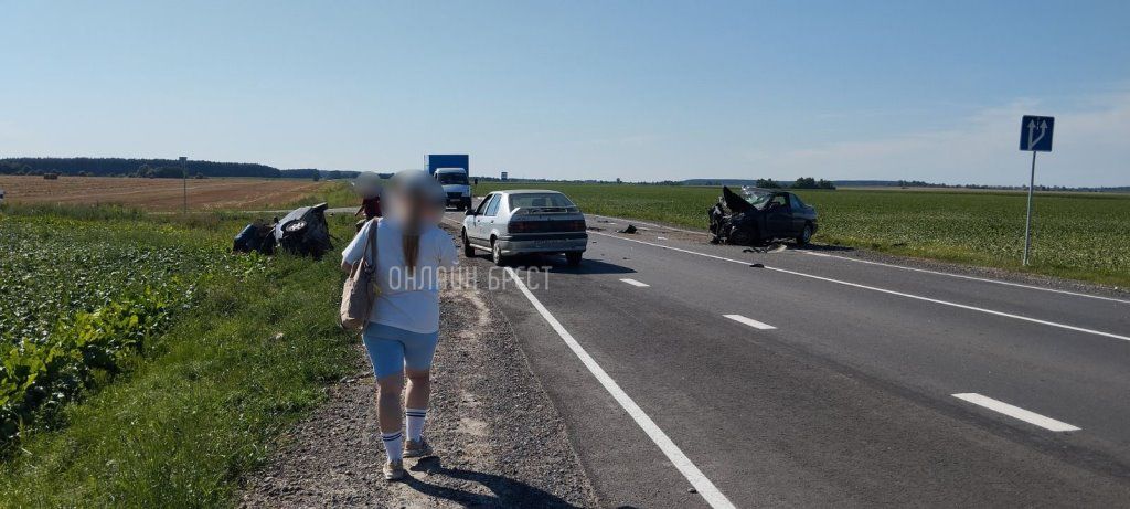Очевидец: Возле Каменца произошло жесткое ДТП