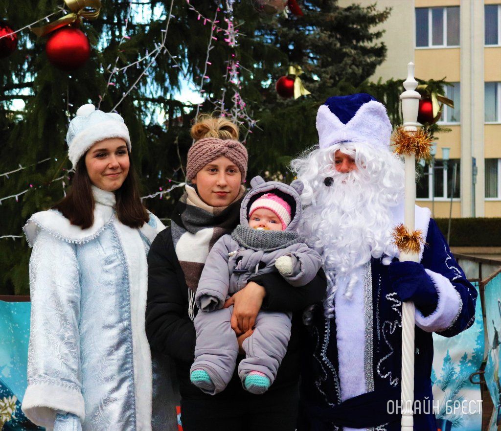 Читатель: Открытие городской ёлки в Малорите (Брестская область)