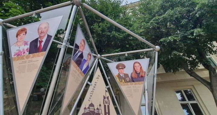 В Бресте обновляют областную Доску почёта