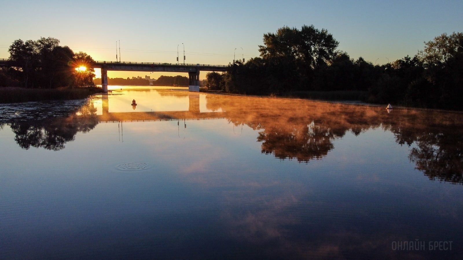 Читатель: Посмотрите, какой красивый рассвет был сегодня в Бресте