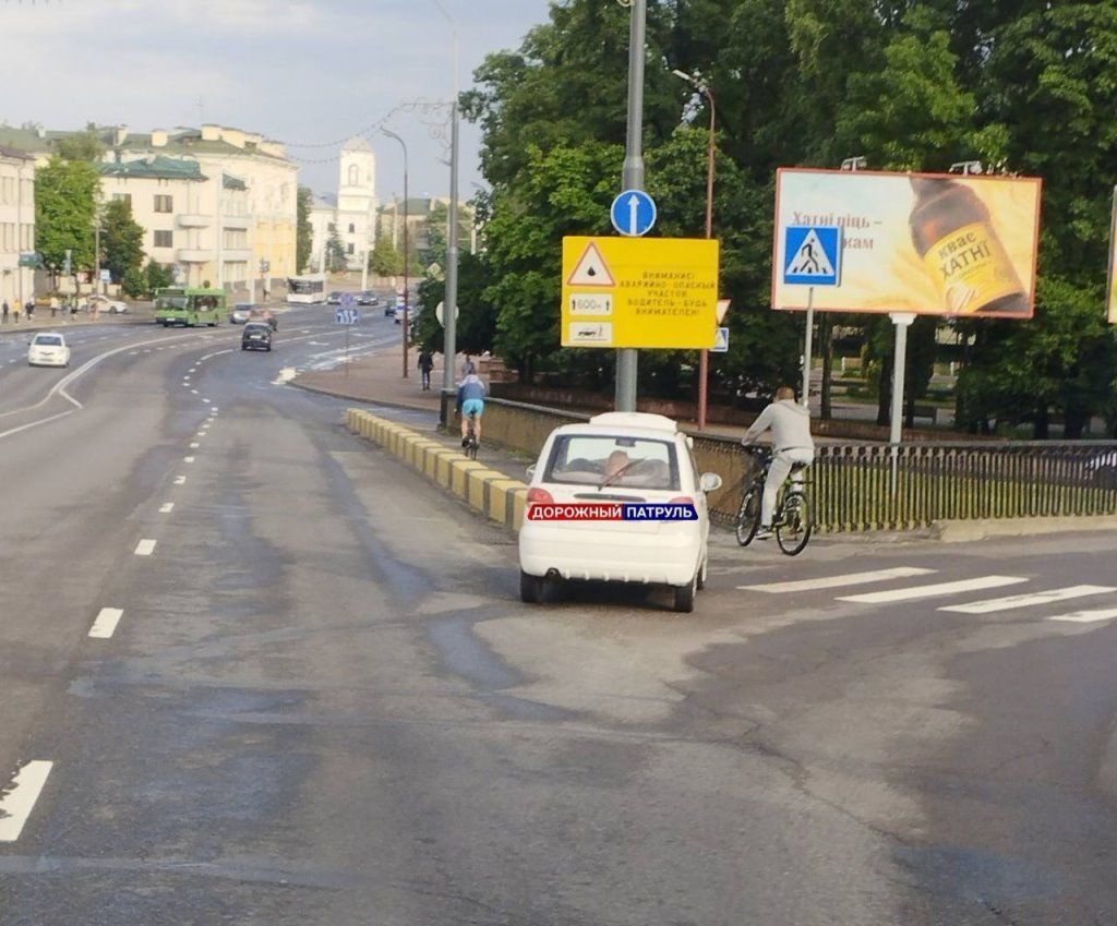 Очевидец: Сегодня на путепроводе возле ЖД вокзала в Бресте
