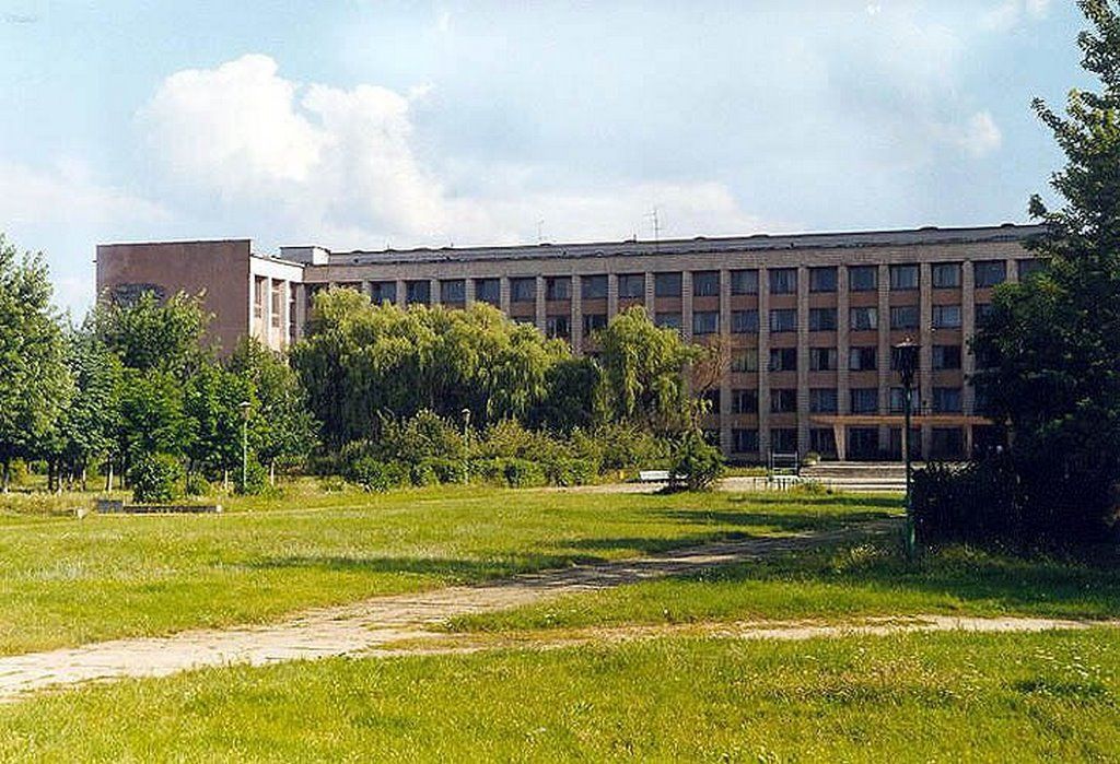 Брестский инженерно-строительный институт (сейчас Брестский государственный технический университет), 80-90-е гг.