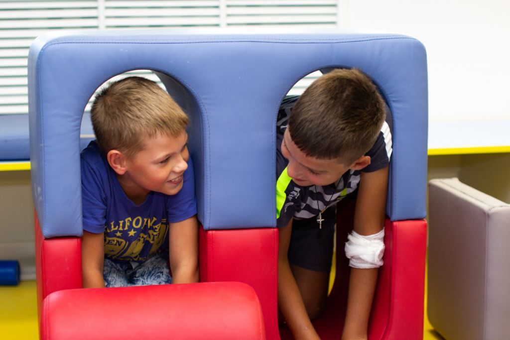 Смотрите, какую игровую площадку открыли в детской больнице Бреста