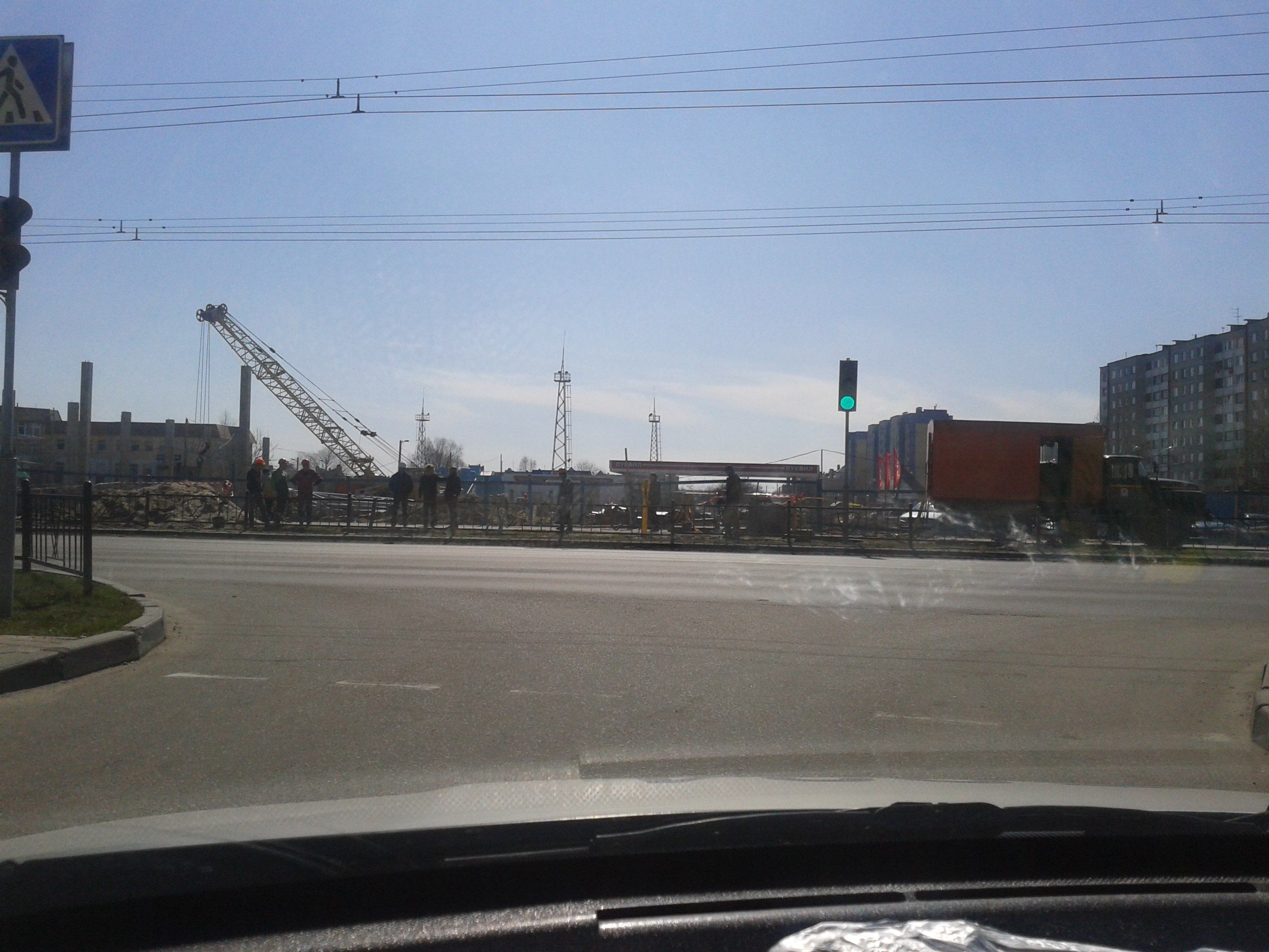 Старое фото Бреста. Начало строительства магазина «Mart Inn» на Суворова