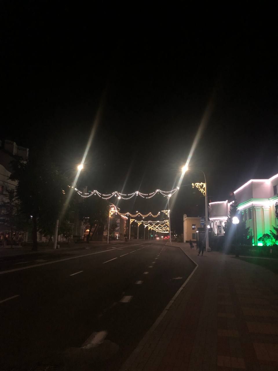 В Бресте включили праздничную подсветку. Причина - победа футболистов «Динамо»