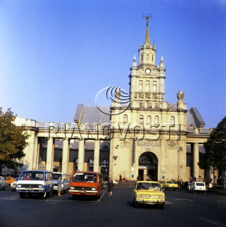 Читатель: ЖД вокзал в Бресте, 1981 год