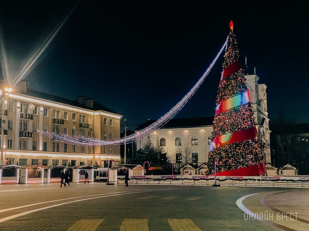 Новогодняя иллюминация в Бресте