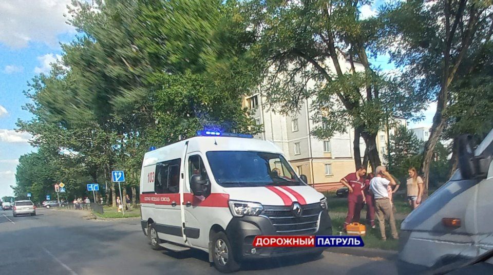 Очевидец: Сегодня в Бресте на ул. Жукова в сторону ул. Суворова произошло ДТП с маленьким велосипедистом