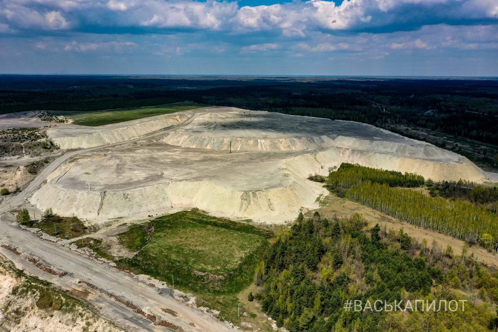 Самый большой гранитный карьер в Европе находится в Брестской области