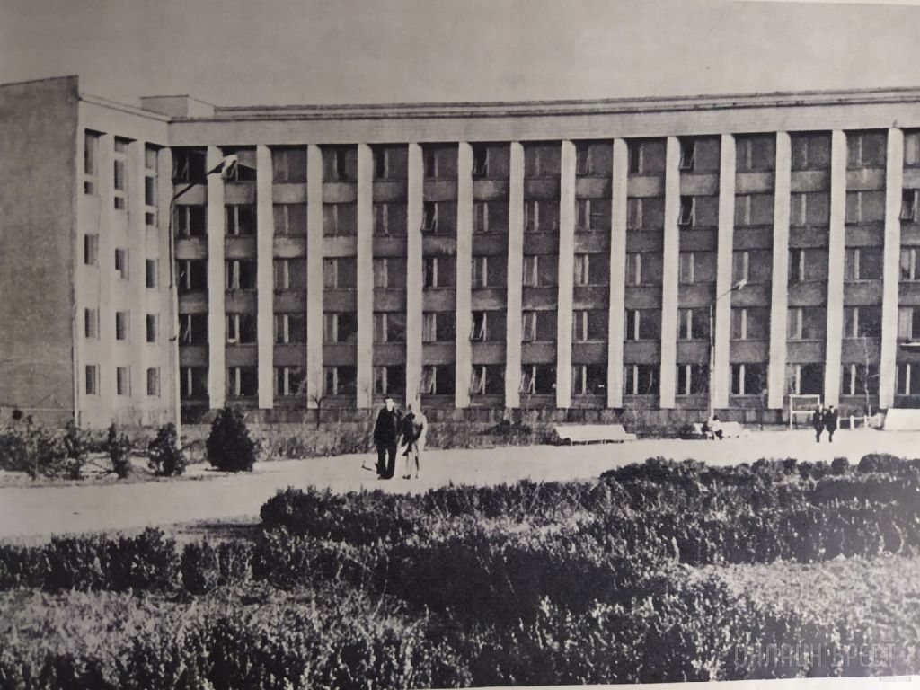 Фотографии из книги про Брест