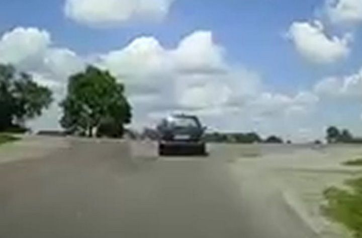 На дорогах Беларуси. Хорошо, что не случилась авария