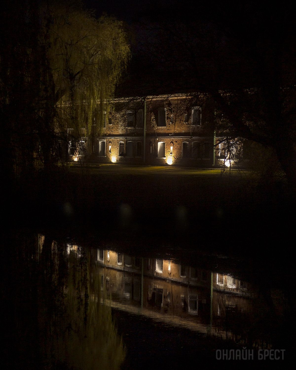 Читатель: Красивые кадры из Брестской крепости