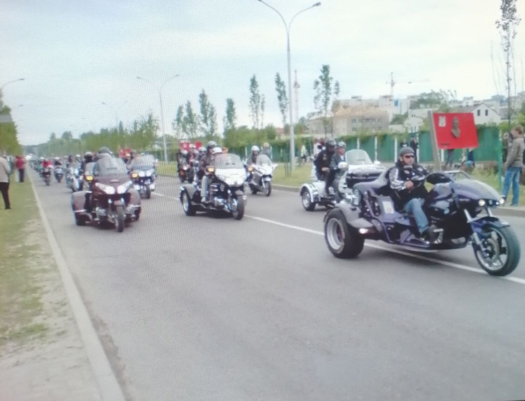 Качество, конечно, не очень, но решила поделиться старыми фотографиями