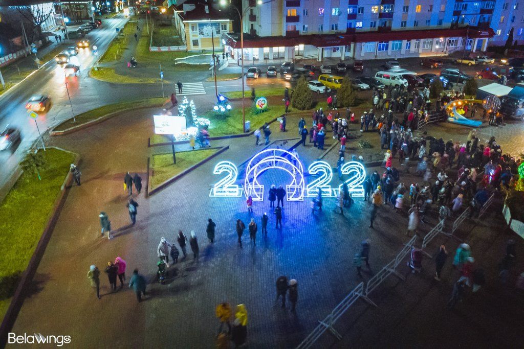 В Жабинке зажгли Новогоднюю ёлку