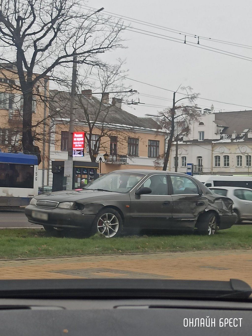 Появилось видео сегодняшнего ДТП в Бресте возле ЦУМа