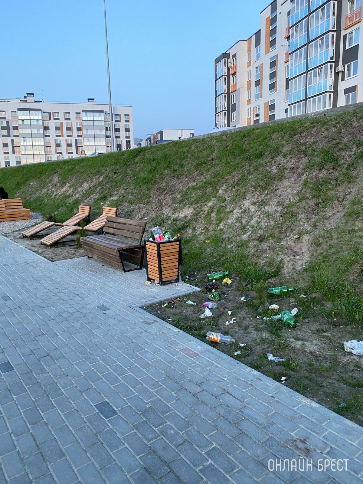 Читатель: Новый район на Вульке в Бресте. Посмотрите, какую "красоту" сделали люди