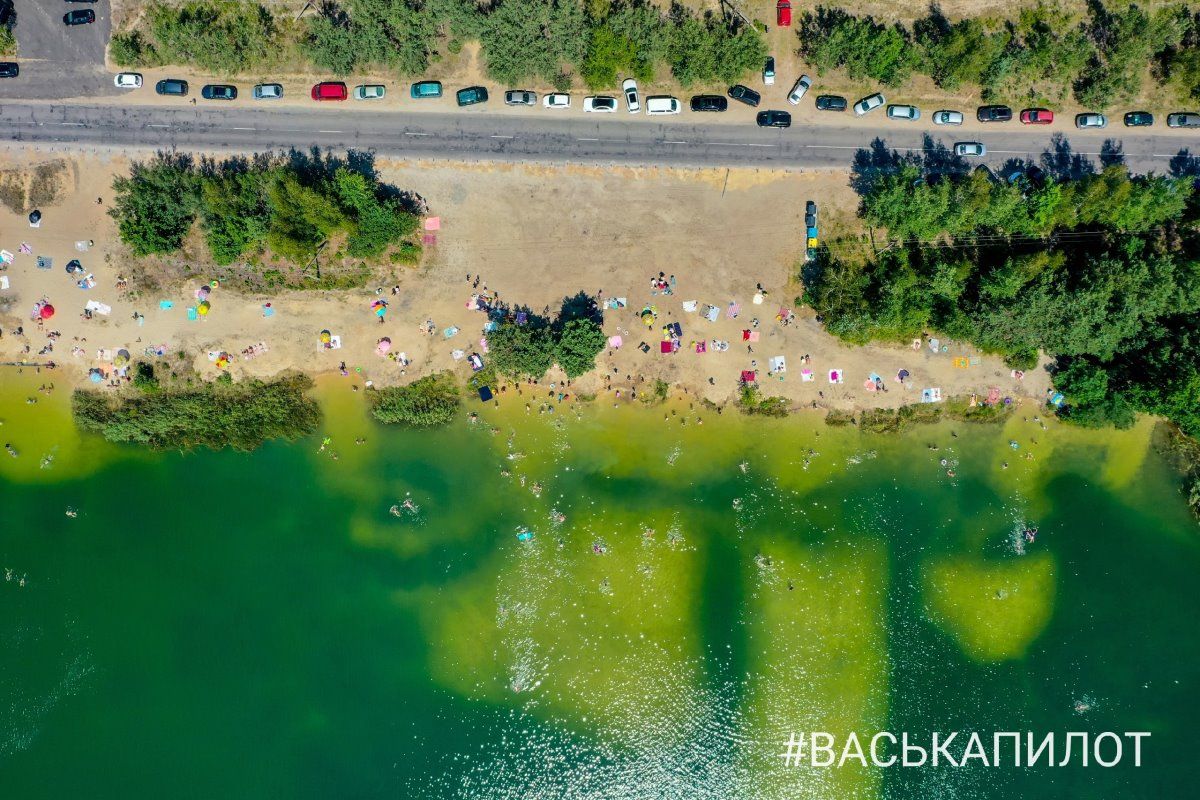Брестчане отдыхают на Красном Дворе
