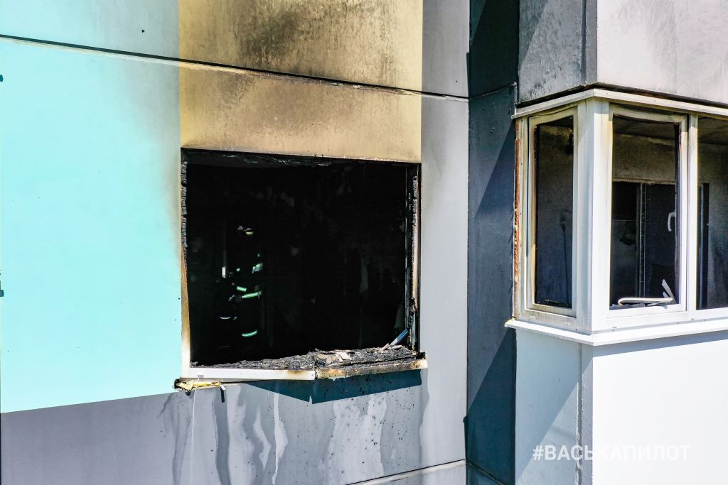 В Бресте на Грюнвальдской произошел серьёзный пожар. Горела квартира (Фото и видео)