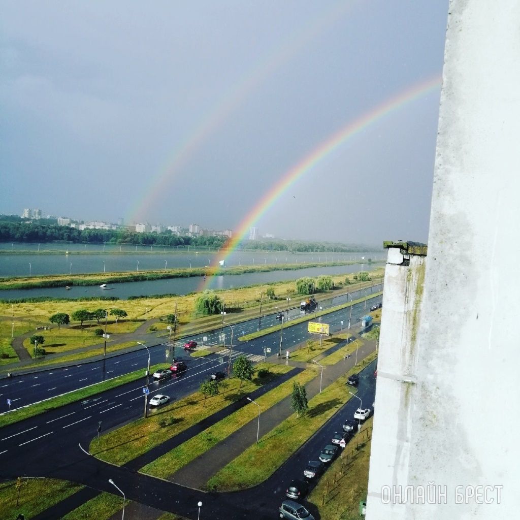 Посмотрите, какая сейчас красивая радуга в Бресте