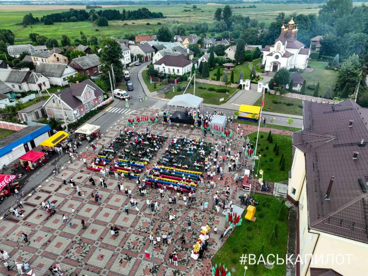 Каменецкий район. Высокое отмечает День города. Фото и видео с высоты