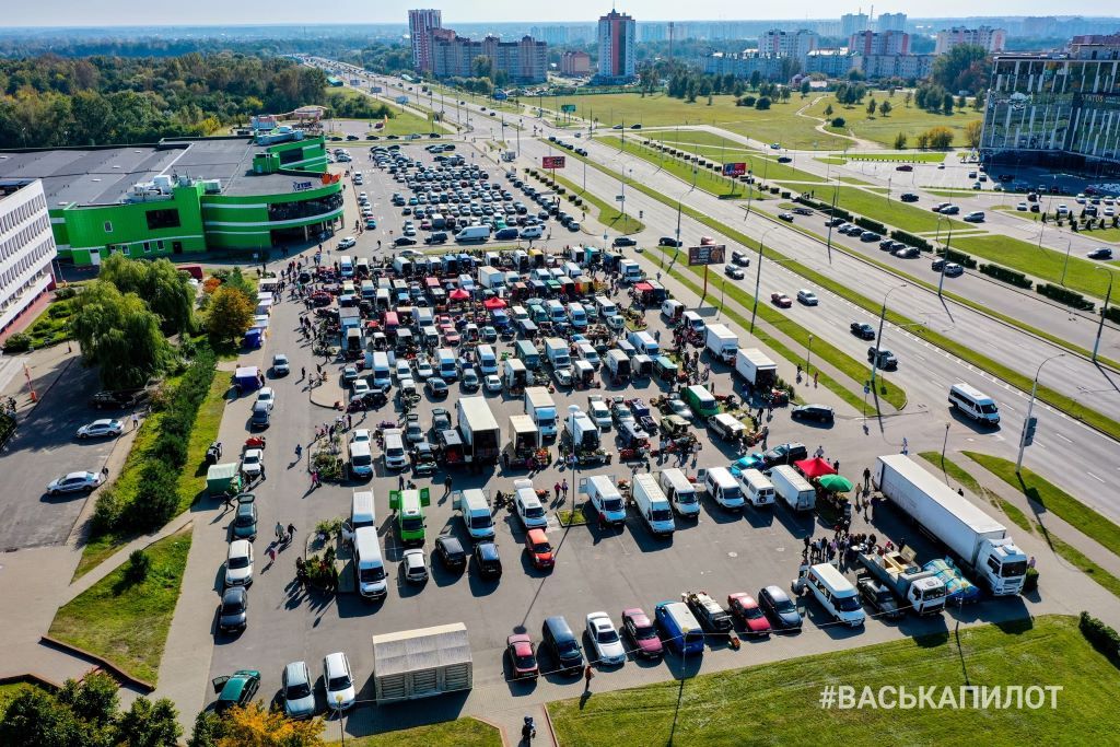 Осенняя ярмарка в Бресте с высоты