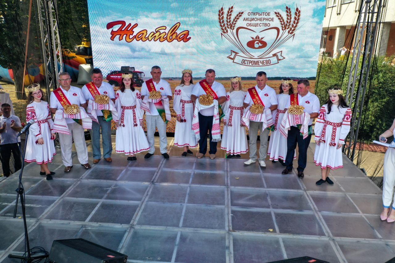 Брестский район. В Остромечево проходит День деревни и «Дожинки 2023»