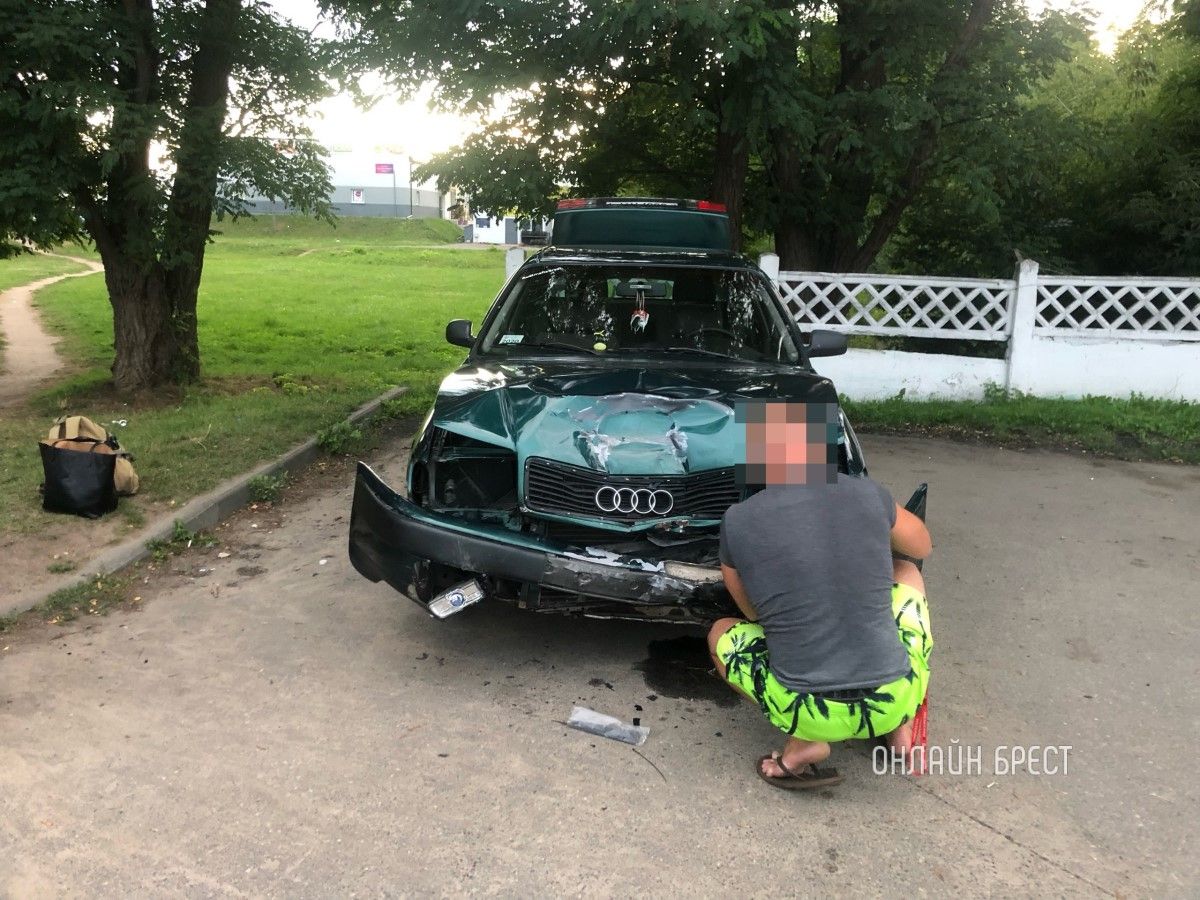 Читатель: Два Audi столкнулись вчера вечером в Бресте