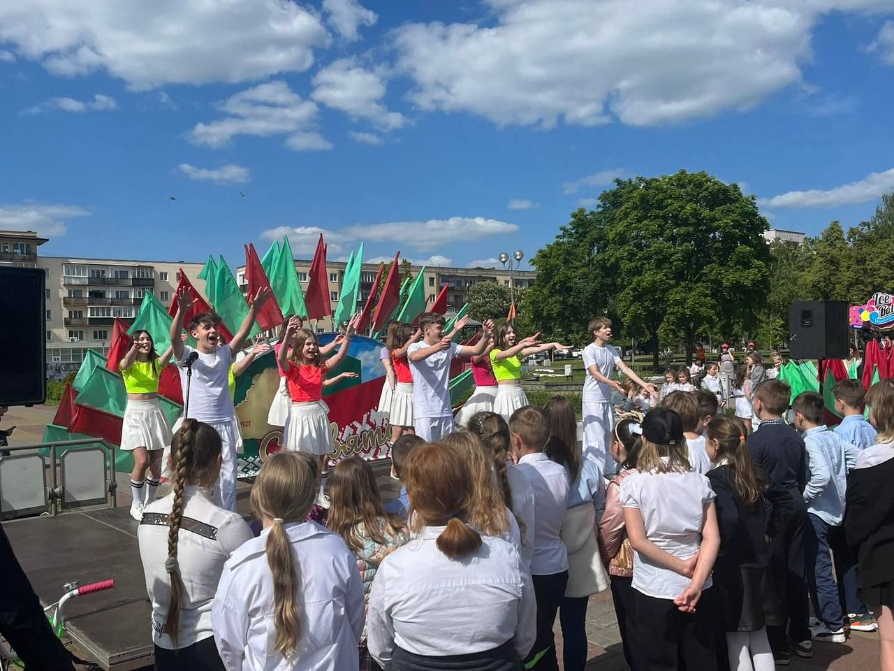 В Бресте проходит праздник для детей и родителей «Семейный причал», приуроченный к международному Дню семьи