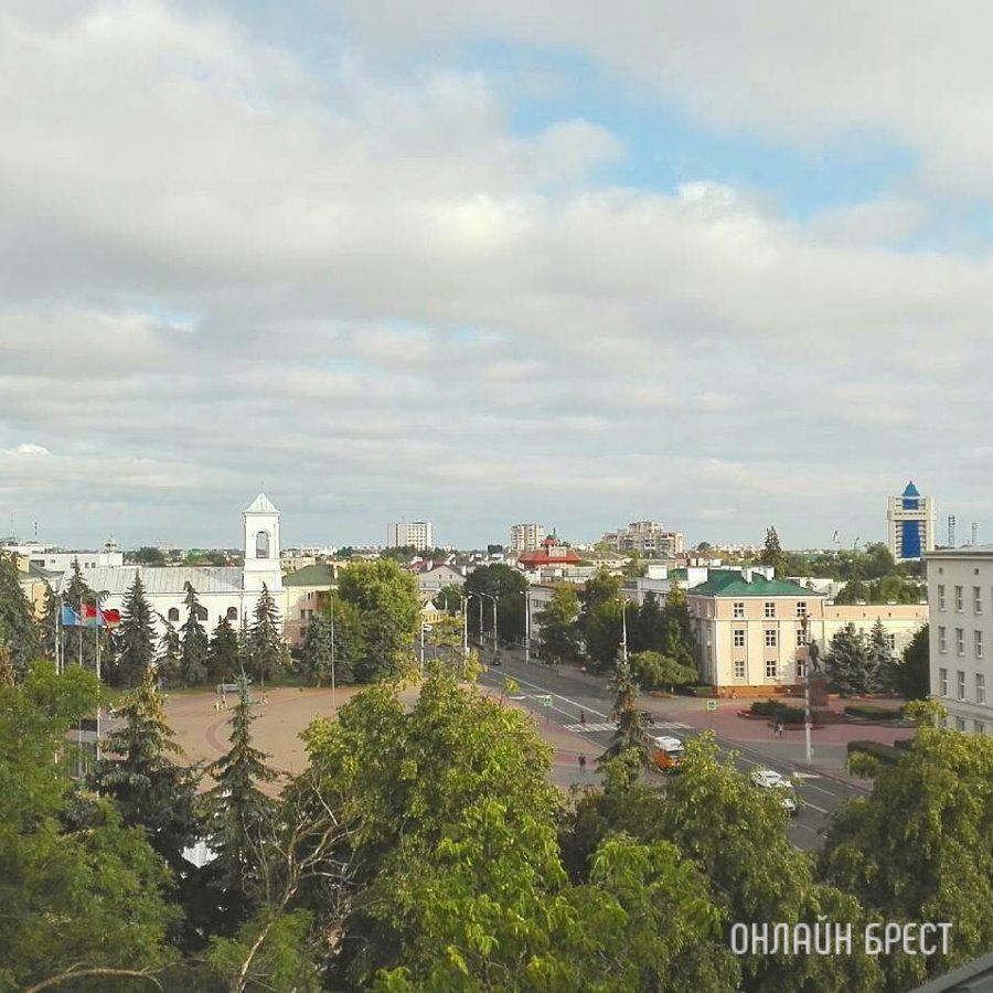 Читатель: Из серии «Не так давно». Брест, пл. Ленина