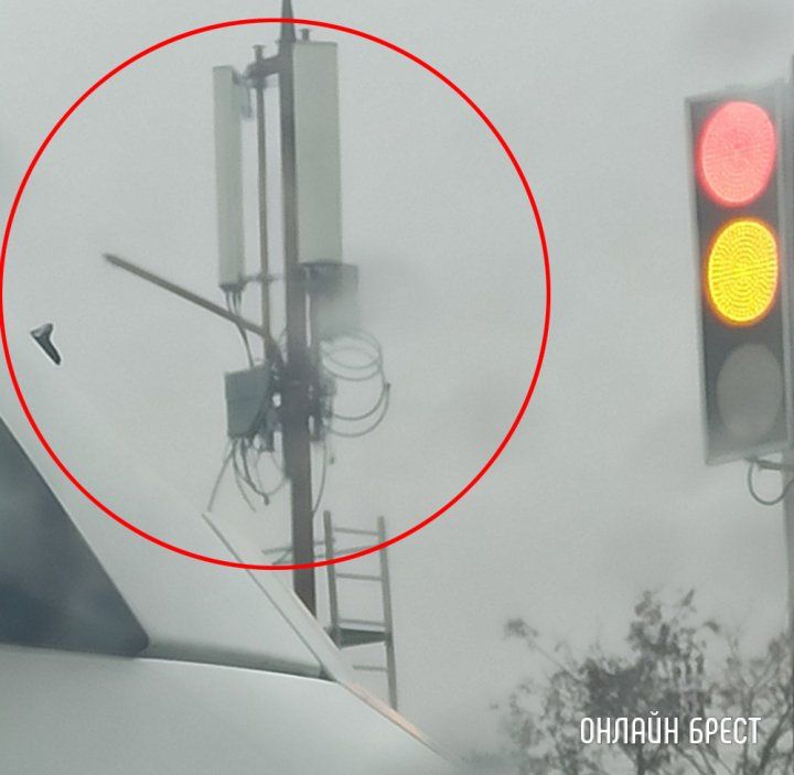 Читатель: Брест, Вулька. Что устанавливают на световых опорах?